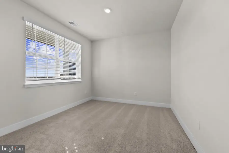 184 Wood Walk Ave, La Plata, MD 20646 - #2