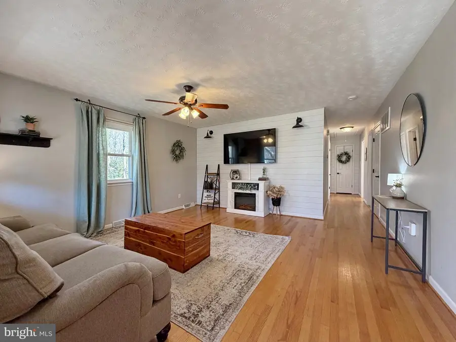 10322 Charles St, La Plata, MD 20646 - #2