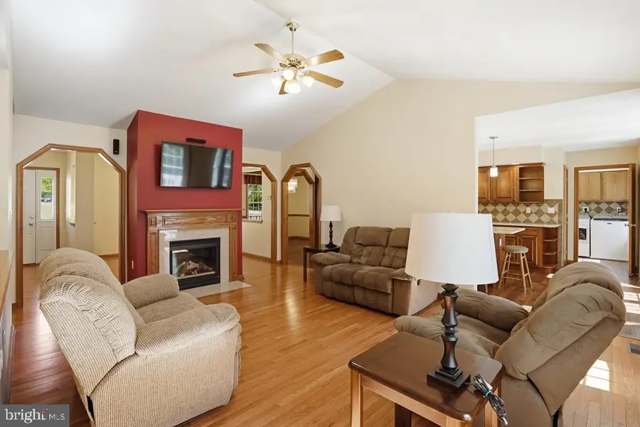 7173 Juliette Low Ln, Hughesville, MD 20637 - #2