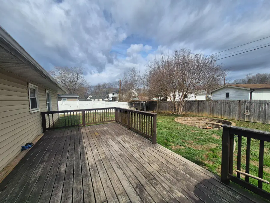 132 Garner Ave, Waldorf, MD 20602 - #2