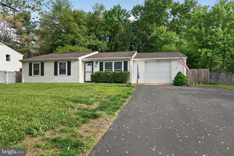 9696 Meadowview Dr, Newburg, MD 20664 - #3