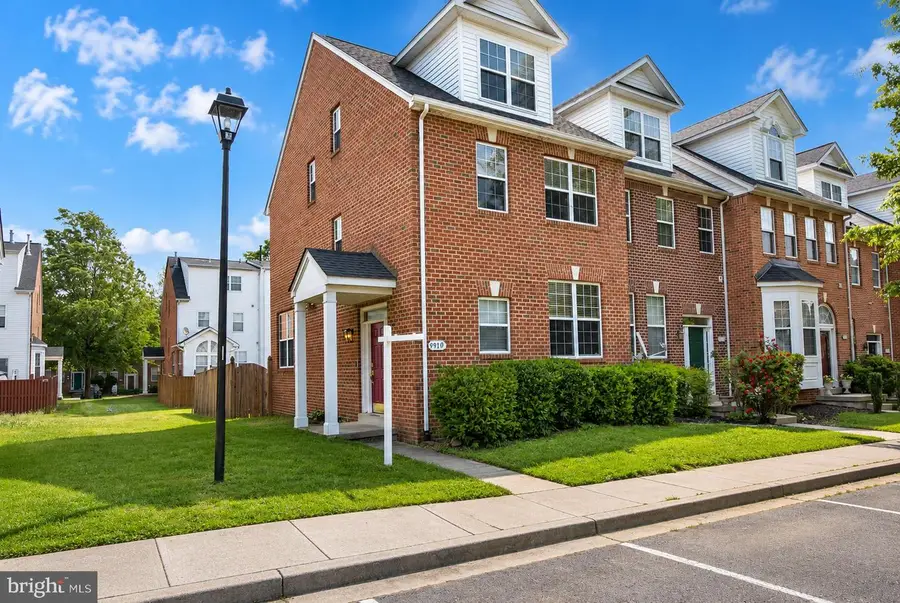 9910 Robstown Pl, Waldorf, MD 20603 - #2