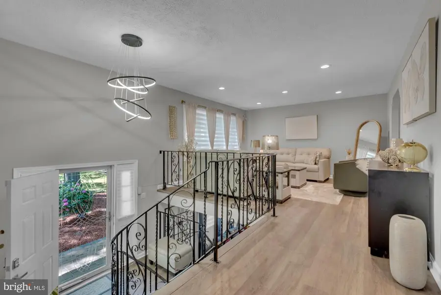 8205 Seven Pines Ln, Waldorf, MD 20603 - #2