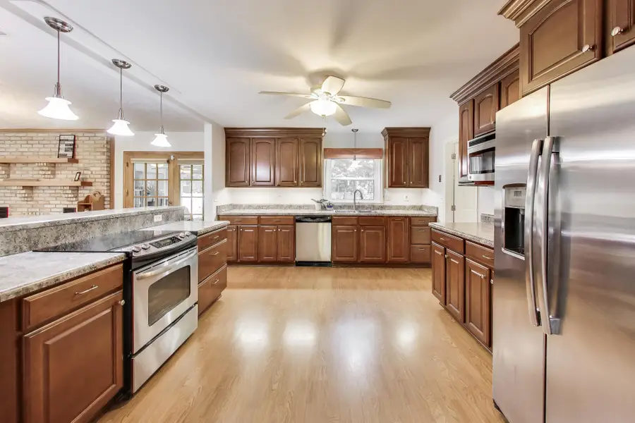 6670 Horseshoe Dr, La Plata, MD 20646 - #2