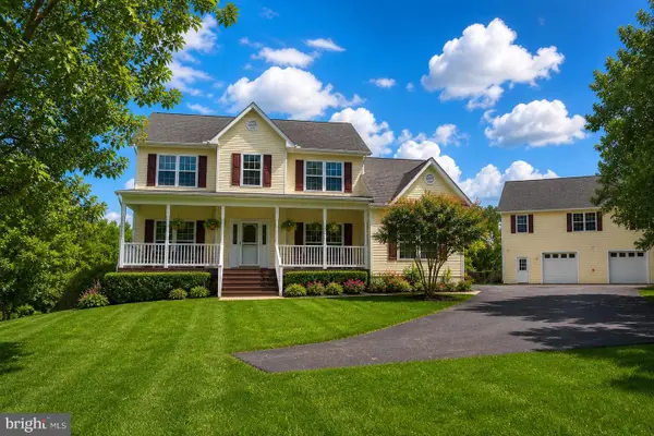Barney, HUGHESVILLE, MD 20637