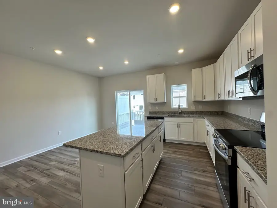 5557 Marksburg Pl Pl, White Plains, MD 20695 - #3