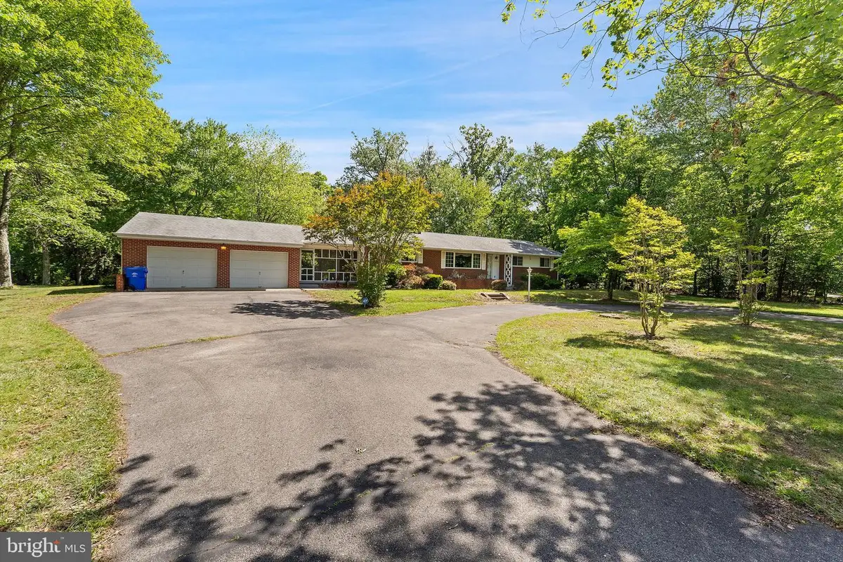 12590 Sub Station Rd, Waldorf, MD 20601 - #1