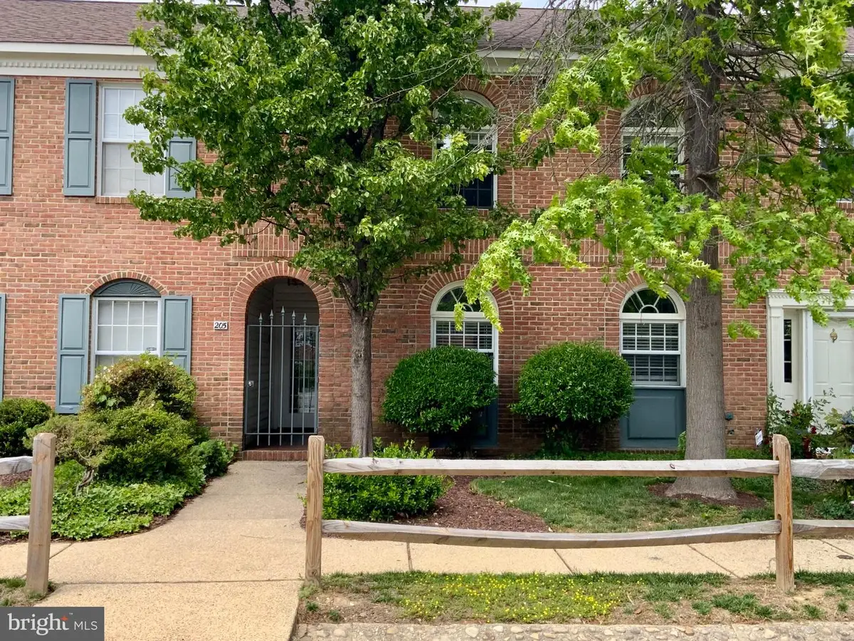 205 Heather Ct, La Plata, MD 20646 - #1