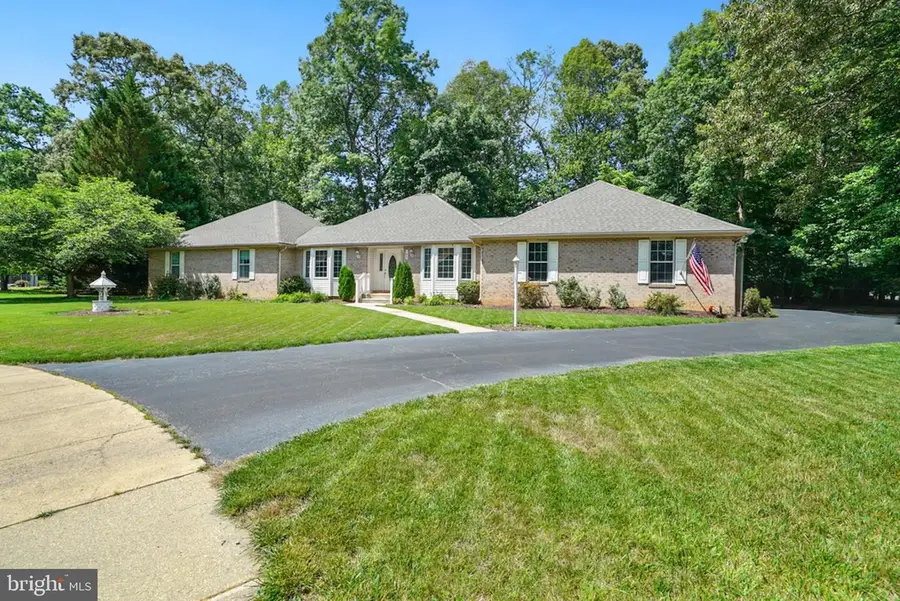 105 Cornwall Ct, La Plata, MD 20646 - #2