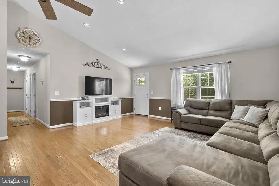 6975 Orchard View Ln, Hughesville, MD 20637 - #3