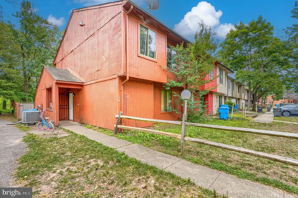24 Kings Wharf Pl, Waldorf, MD 20602 - #1
