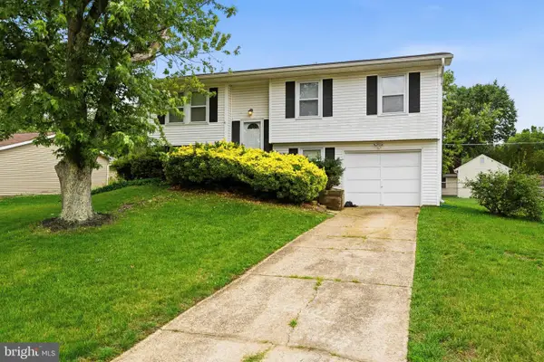 215 Compton Rd, WALDORF, MD 20602