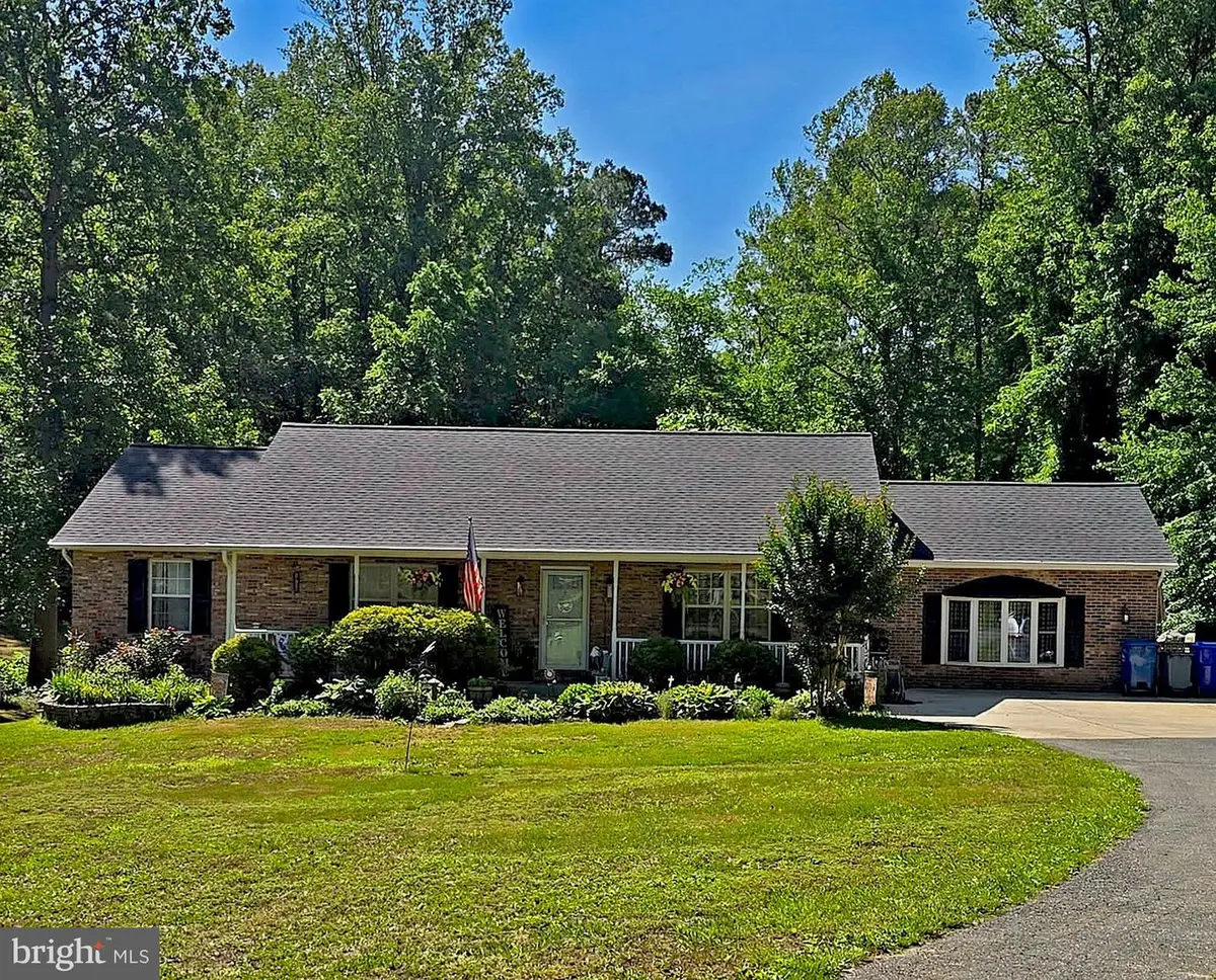 7370 Bullfeather Pl, Hughesville, MD 20637 - #1