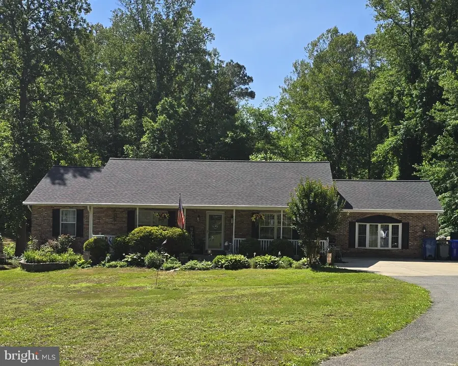 7370 Bullfeather Pl, Hughesville, MD 20637 - #2