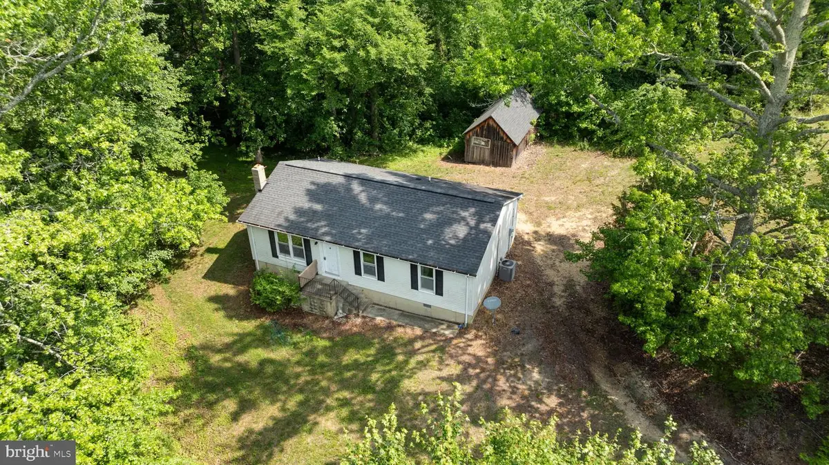 5950 Foster Ln, Hughesville, MD 20637 - #1