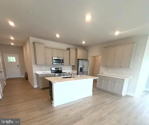 5475 Virgin Islands St, White Plains, MD 20695 - #3