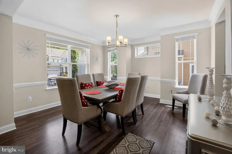 5451 Dundee Ln, White Plains, MD 20695 - #2