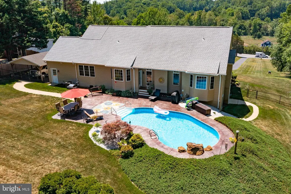 8757 Port Tobacco Rd, La Plata, MD 20646 - #1