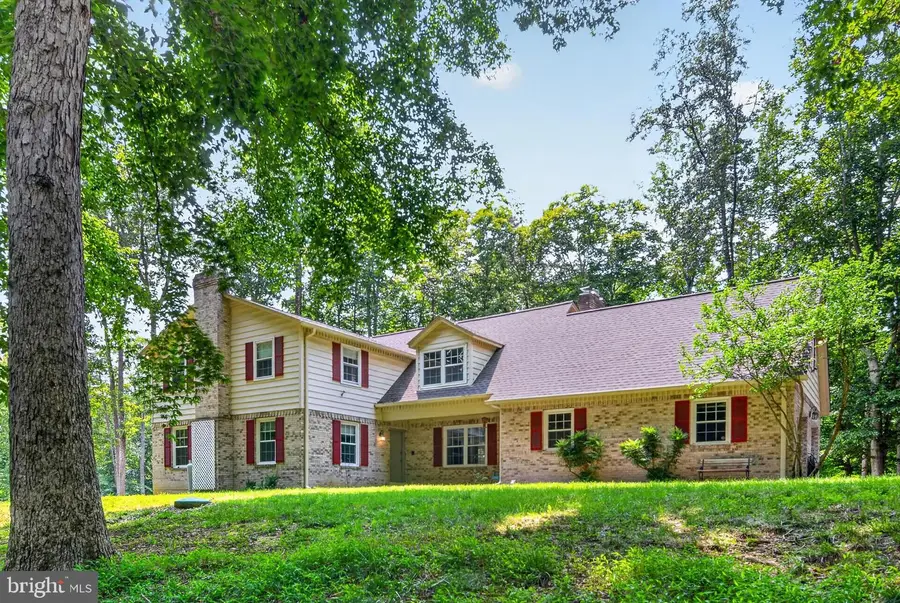 7075 Wood Glen Dr, Hughesville, MD 20637 - #2