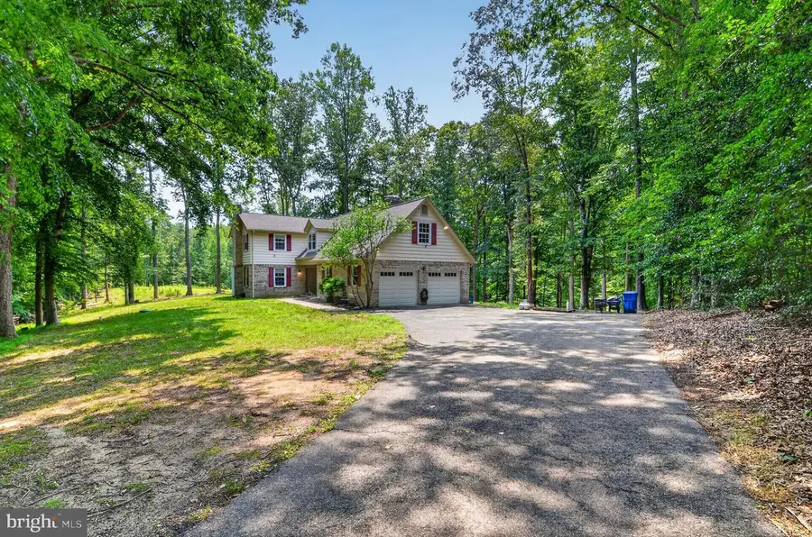 7075 Wood Glen Dr, Hughesville, MD 20637 - #3