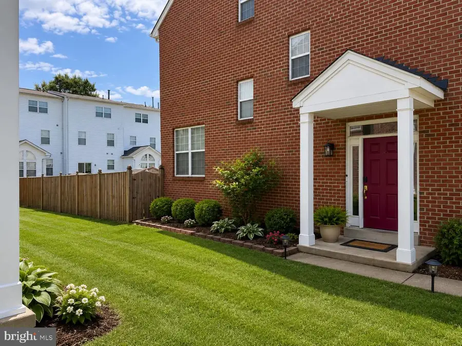 9910 Robstown Pl, Waldorf, MD 20603 - #2