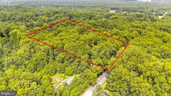7924 Pomfret Rd, WHITE PLAINS, MD 20695