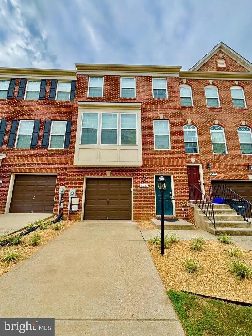 5323 Rockingham Pl, White Plains, MD 20695 - #2