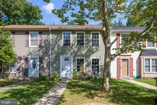 1557 Pin Oak Dr, WALDORF, MD 20601