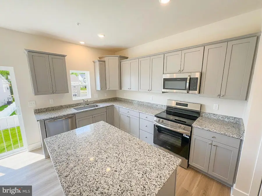 5505 Aberdeen Pl, White Plains, MD 20695 - #3