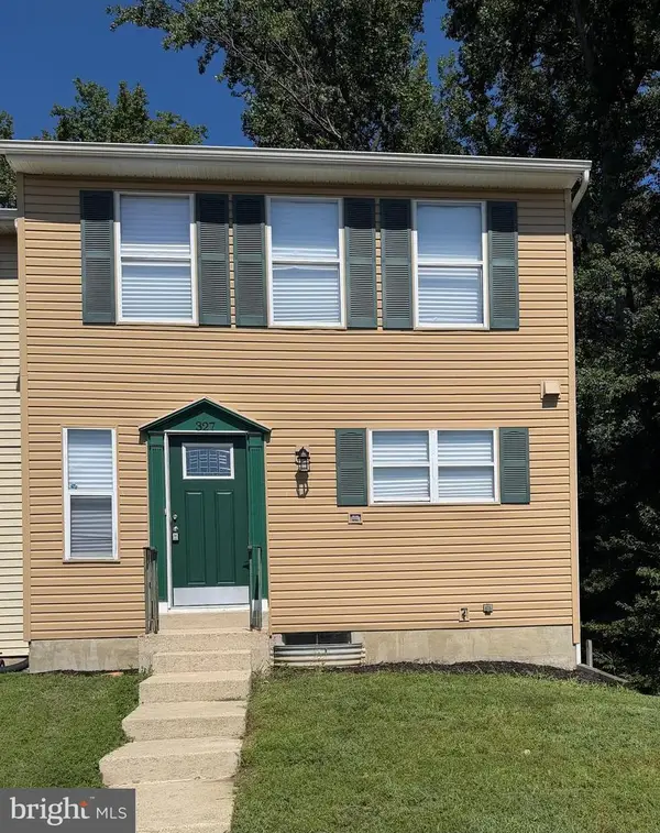 327 Woodside Pl, WALDORF, MD 20601