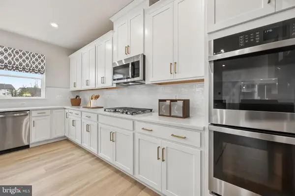 10454 Vanberg, WALDORF, MD 20603