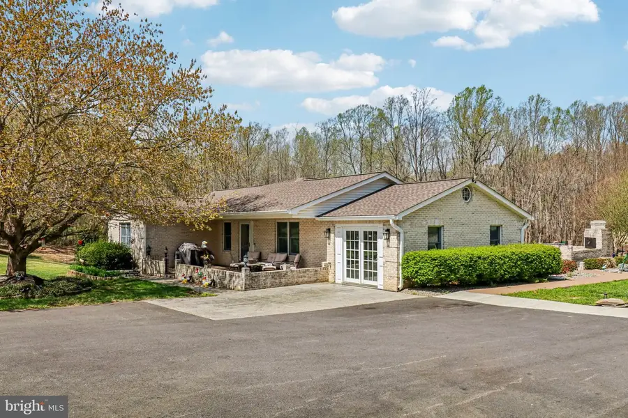 16970 Teagues Point Rd, Hughesville, MD 20637 - #2