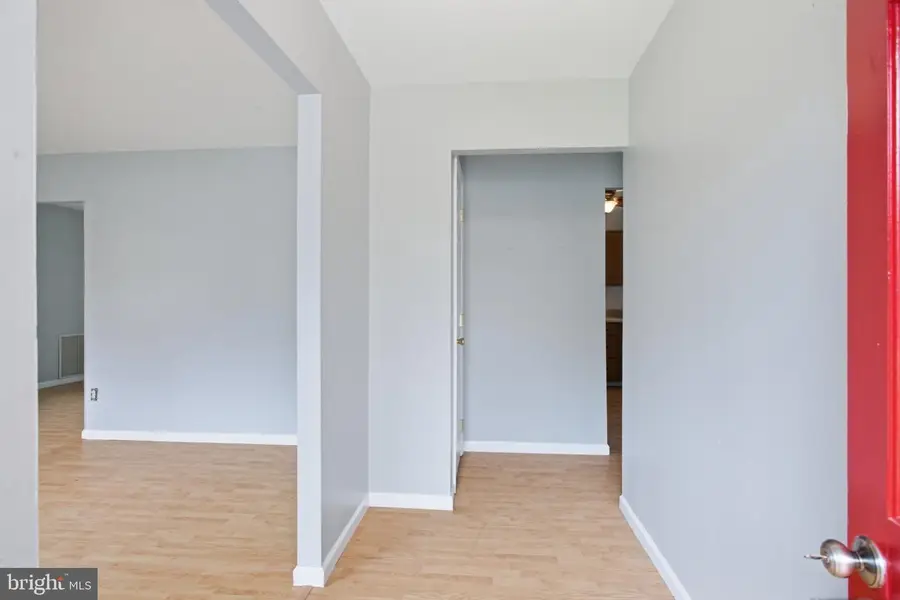 909 Fowler Ct, Waldorf, MD 20602 - #2
