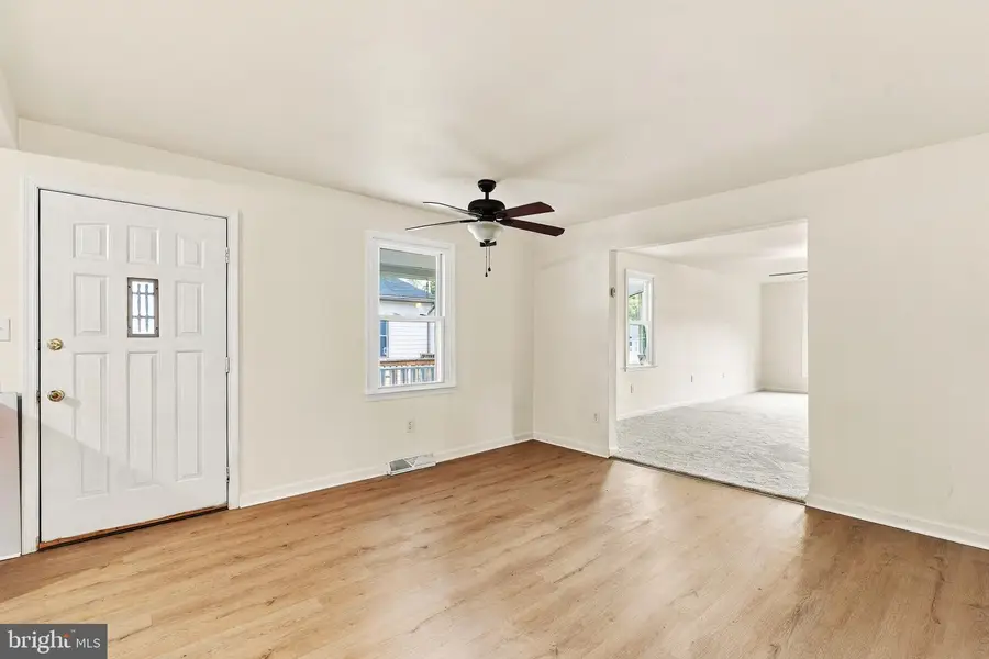13 Fairmont Pl, Indian Head, MD 20640 - #2
