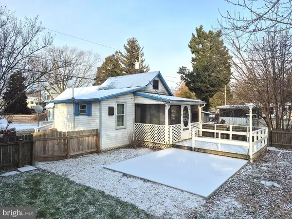 305 S Maple Ave, RIDGELY, MD 21660