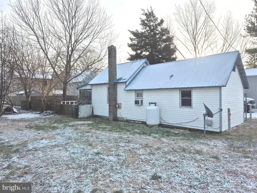 305 S Maple Ave, Ridgely, MD 21660 - Image #2