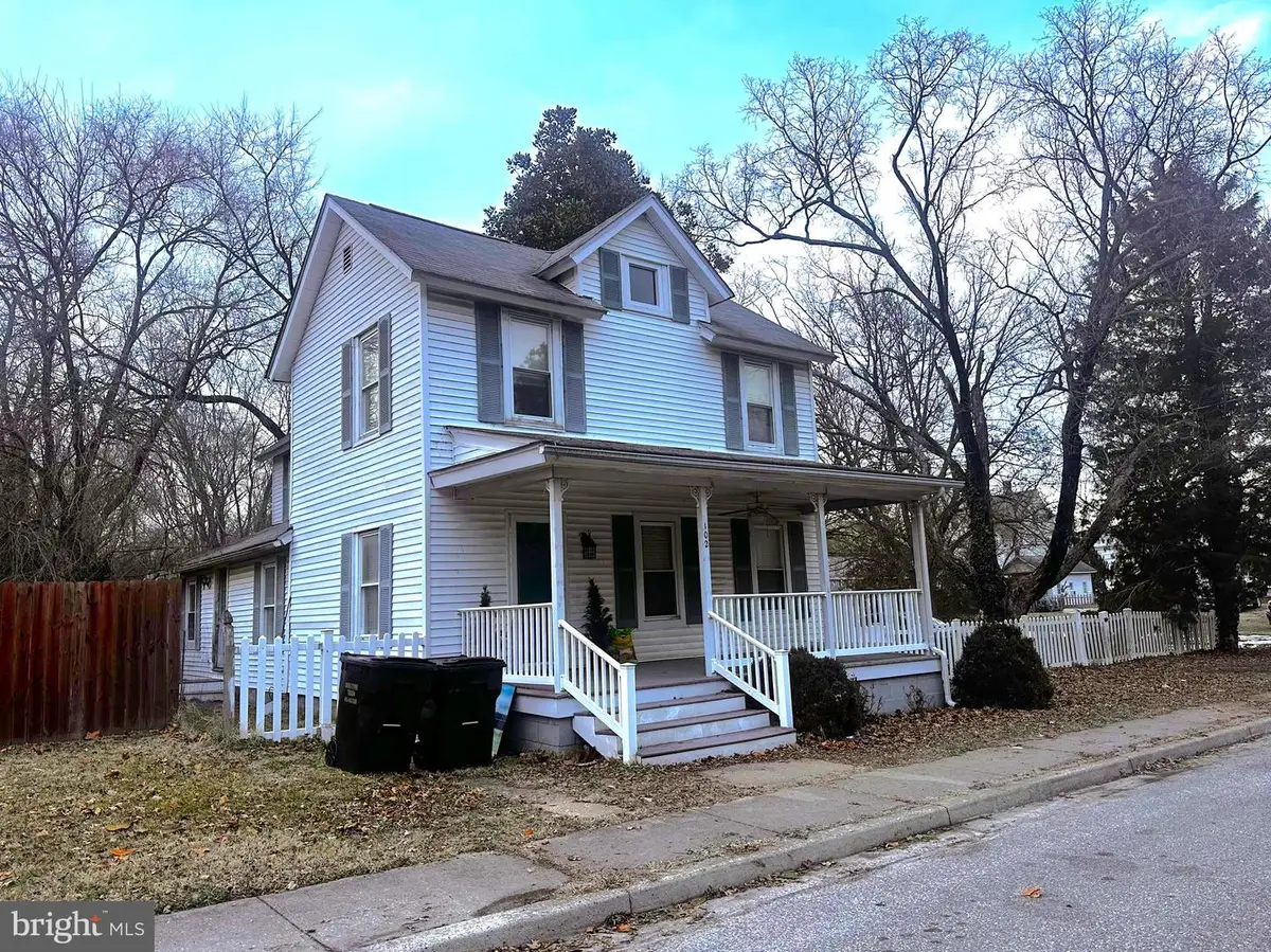 102 S Academy St, Greensboro, MD 21639 - #1