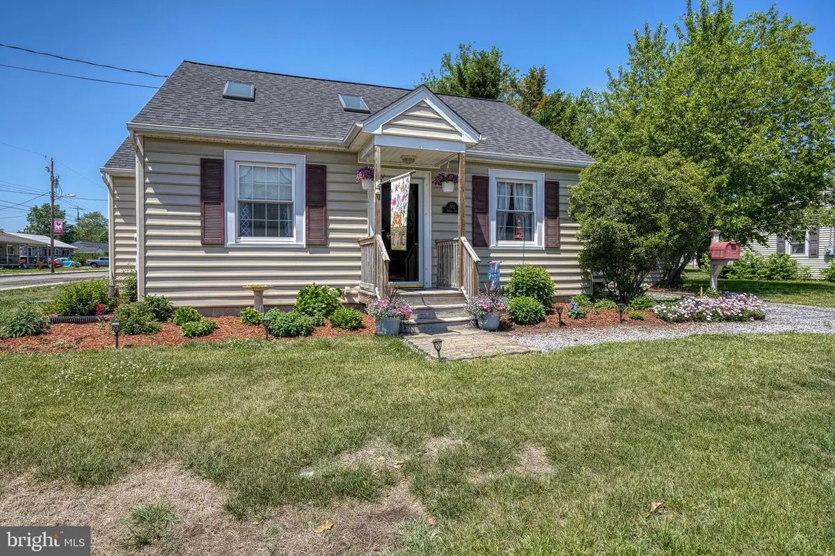 302 Vernon Ave, Federalsburg, MD 21632 - #1