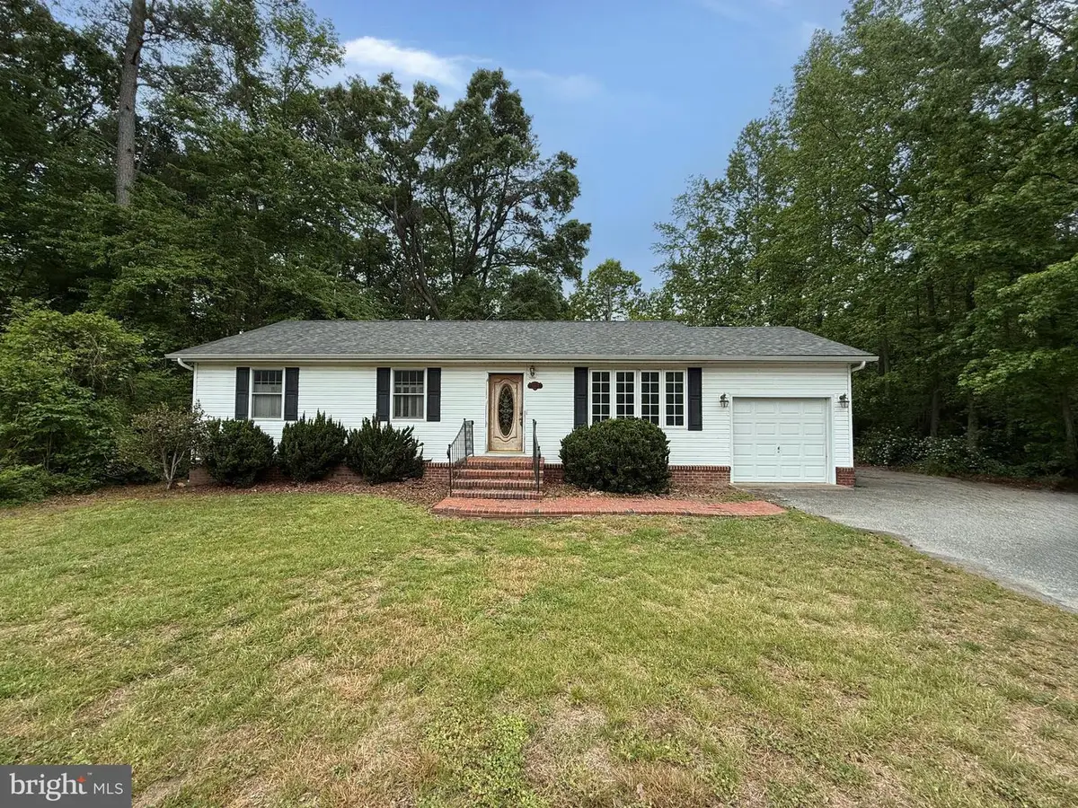 11502 Greensboro Rd, Greensboro, MD 21639 - #1