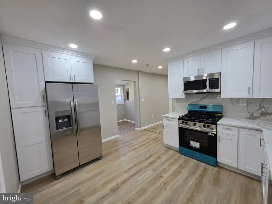 215 Academy Ave, Federalsburg, MD 21632 - #3