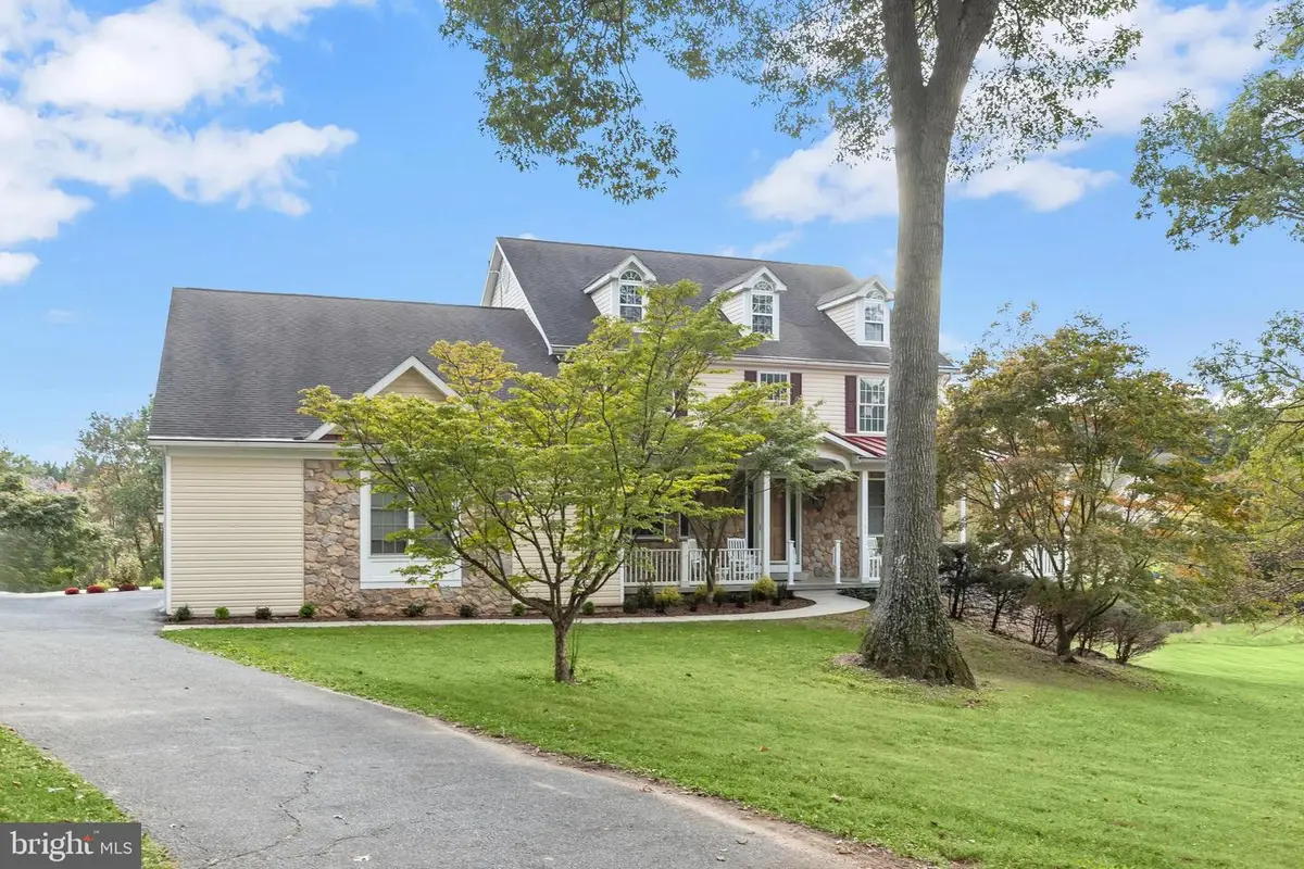 5722 Banjo Dr, Eldersburg, MD 21784 - #1