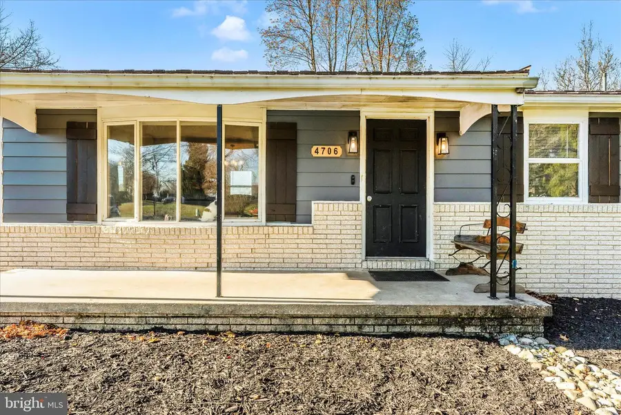 4706 Warner Dr, Manchester, MD 21102 - Image #2