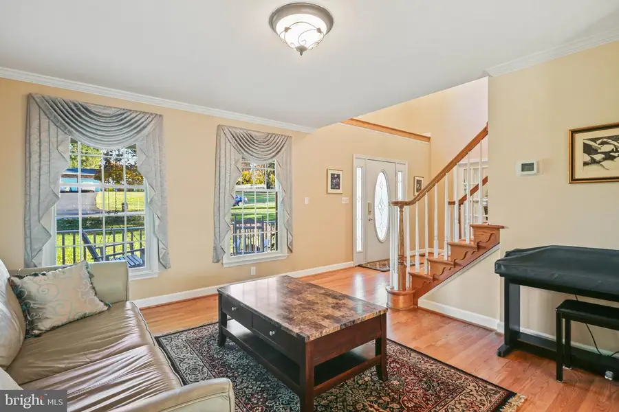 5338 Wendy Rd, Sykesville, MD 21784 - Image #2