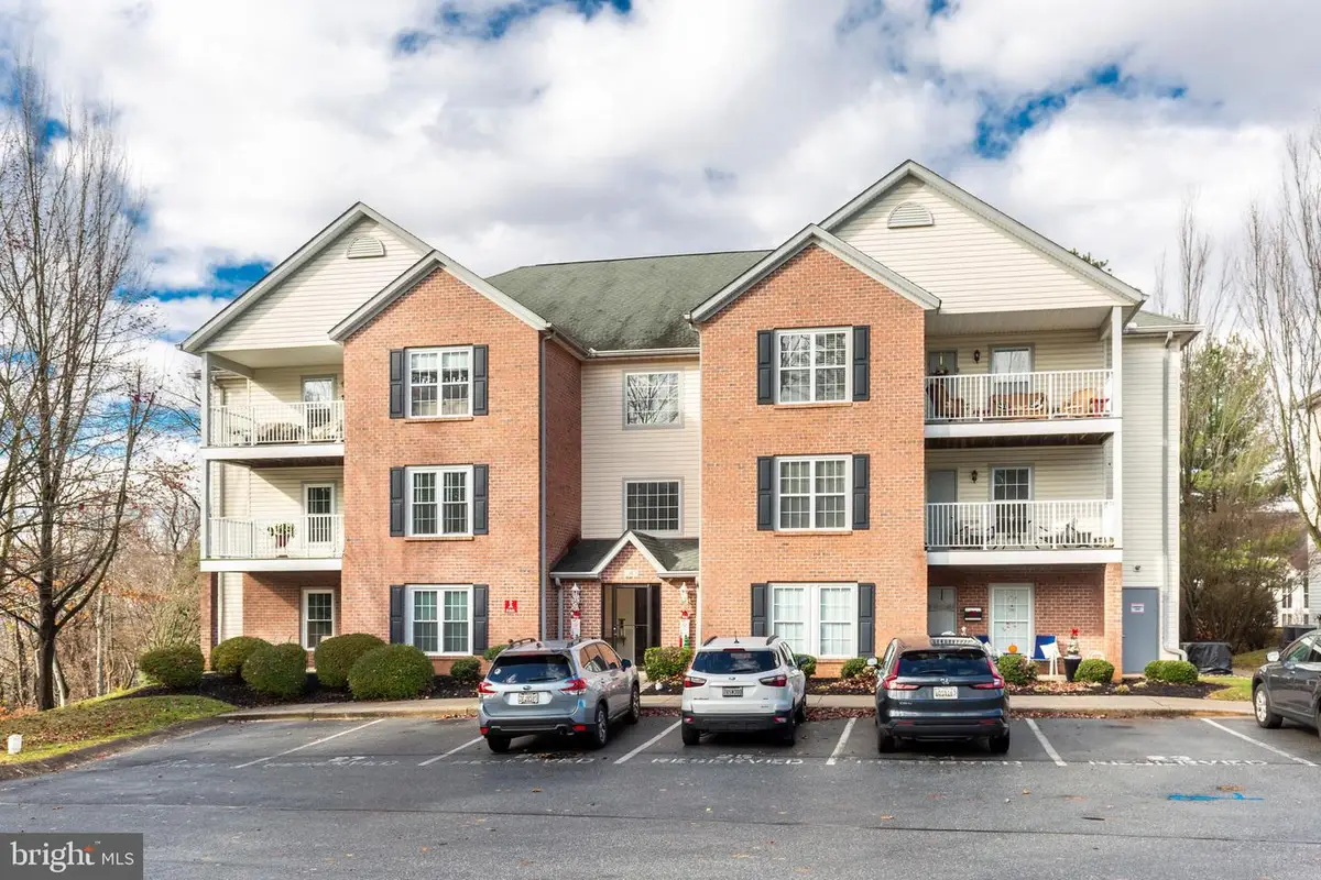 28 Bella Vita Ct #2b, Westminster, MD 21157 - Image #1