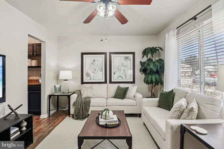 827 Johahn Dr, Westminster, MD 21158 - Image #2