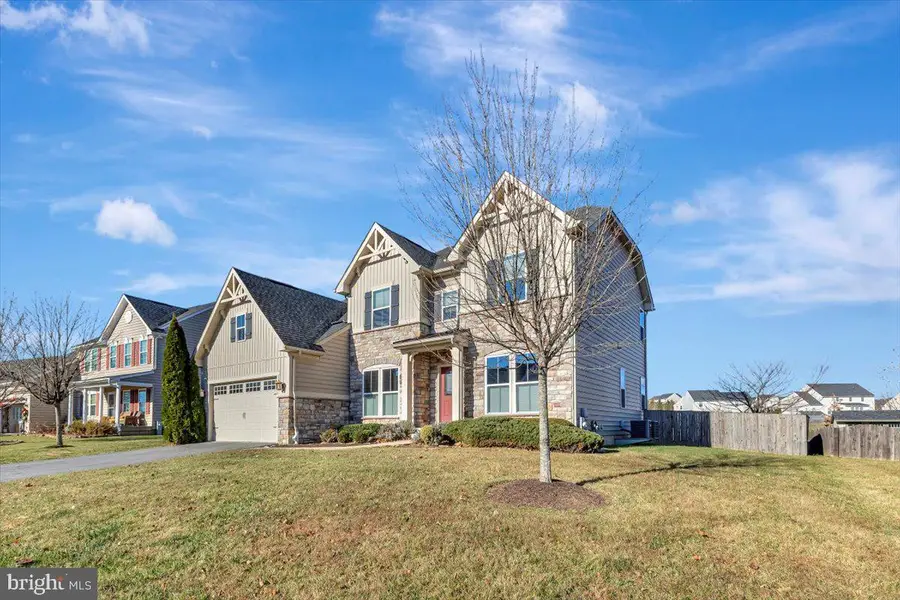 874 Amherst Ln, Westminster, MD 21158 - Image #2