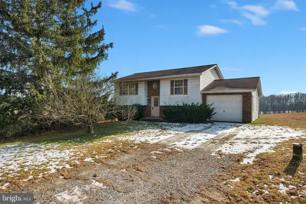 1011 Chapel Rd, NEW WINDSOR, MD 21776