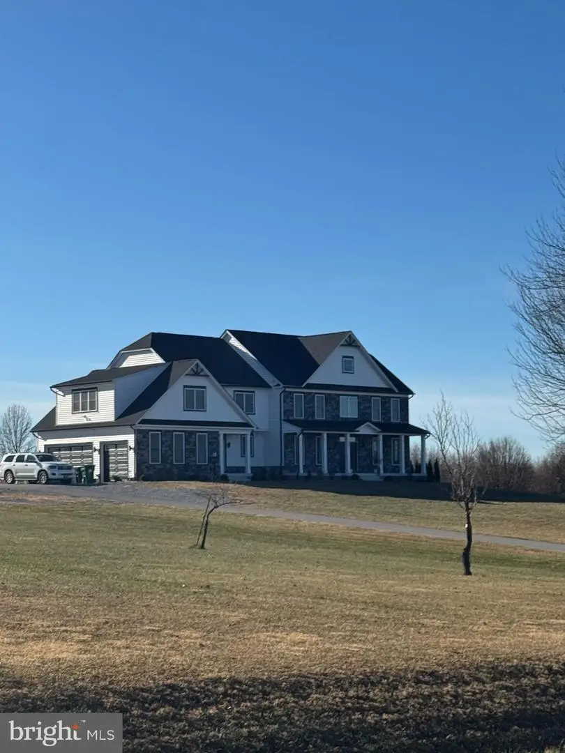 809 Dixon Ave, Eldersburg, MD 21784 - Image #1