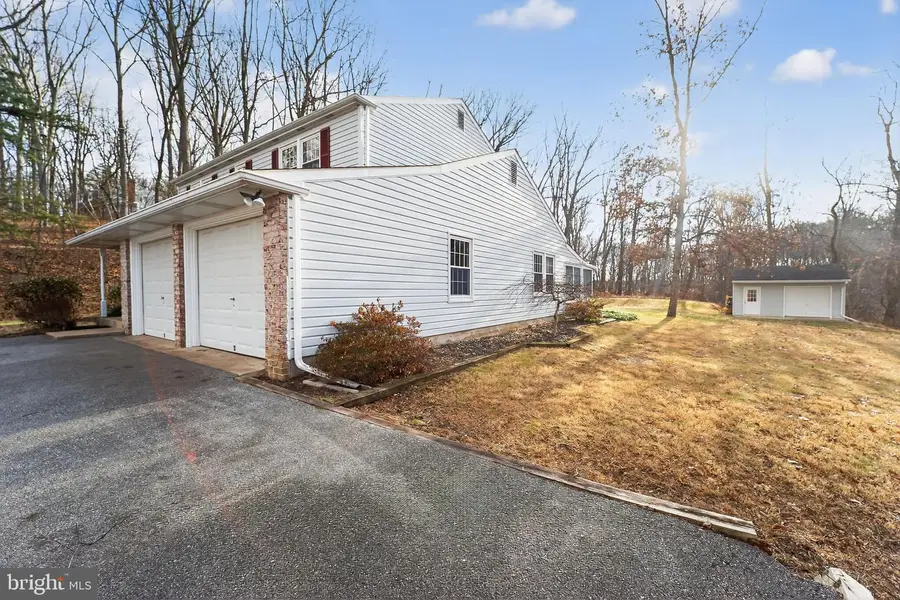1445 S Pleasant Valley Rd, Westminster, MD 21158 - Image #2