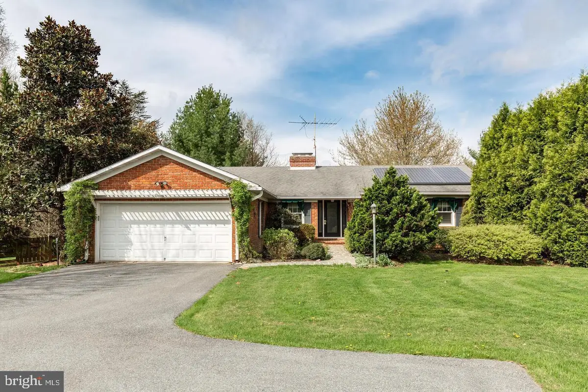 1712 Bachman Valley Dr, Westminster, MD 21157 - Image #1